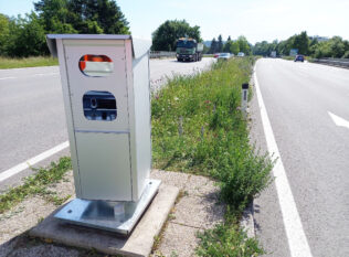 Radarkabinen-Puchegger-Radarbox-Vöcklerbruck